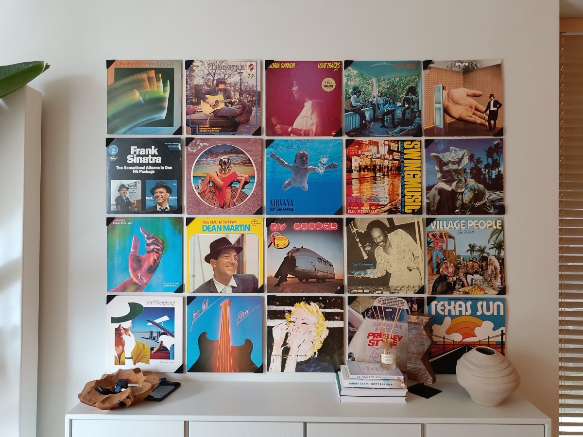 Schallplattenwand Sticky Vinyl